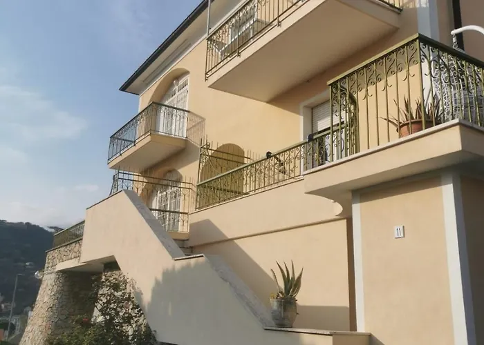 Manie Di Mare Bikers Friendly Appartement *