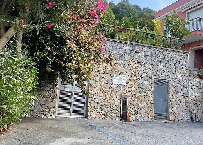 Manie Di Mare Bikers Friendly Finale Ligure